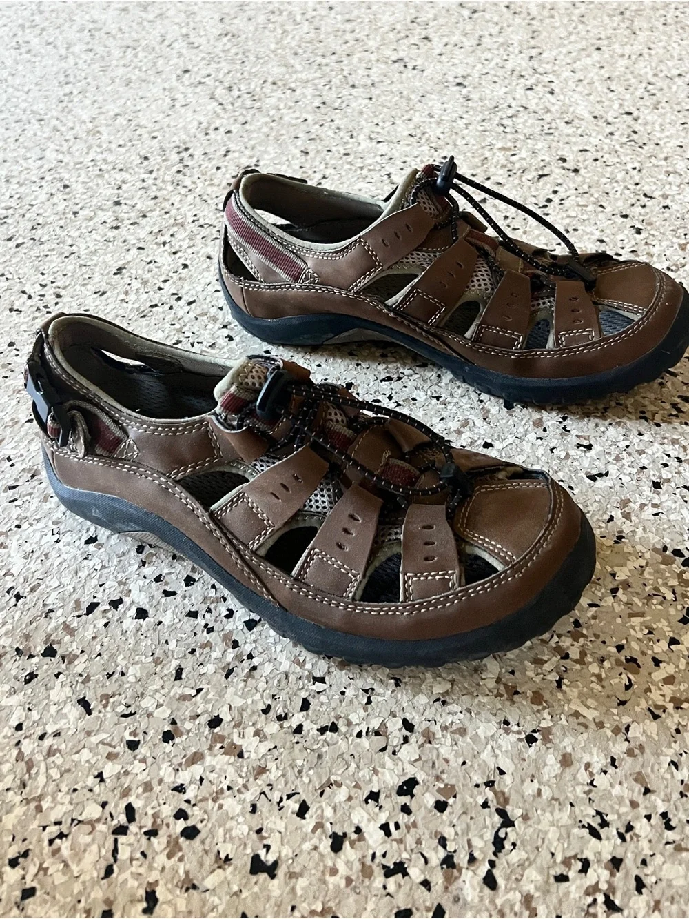 Dockers durable closed